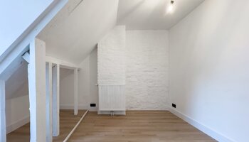 Gerenoveerde stadswoning met 4 slaapkamers op top ligging