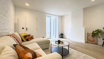 Gerenoveerde stadswoning met 4 slaapkamers op top ligging