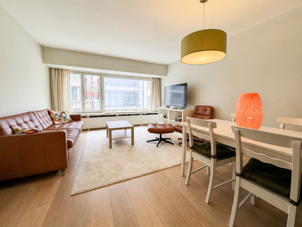 Mooi 2-SLK appartement nabij de Lippenslaan en de zee