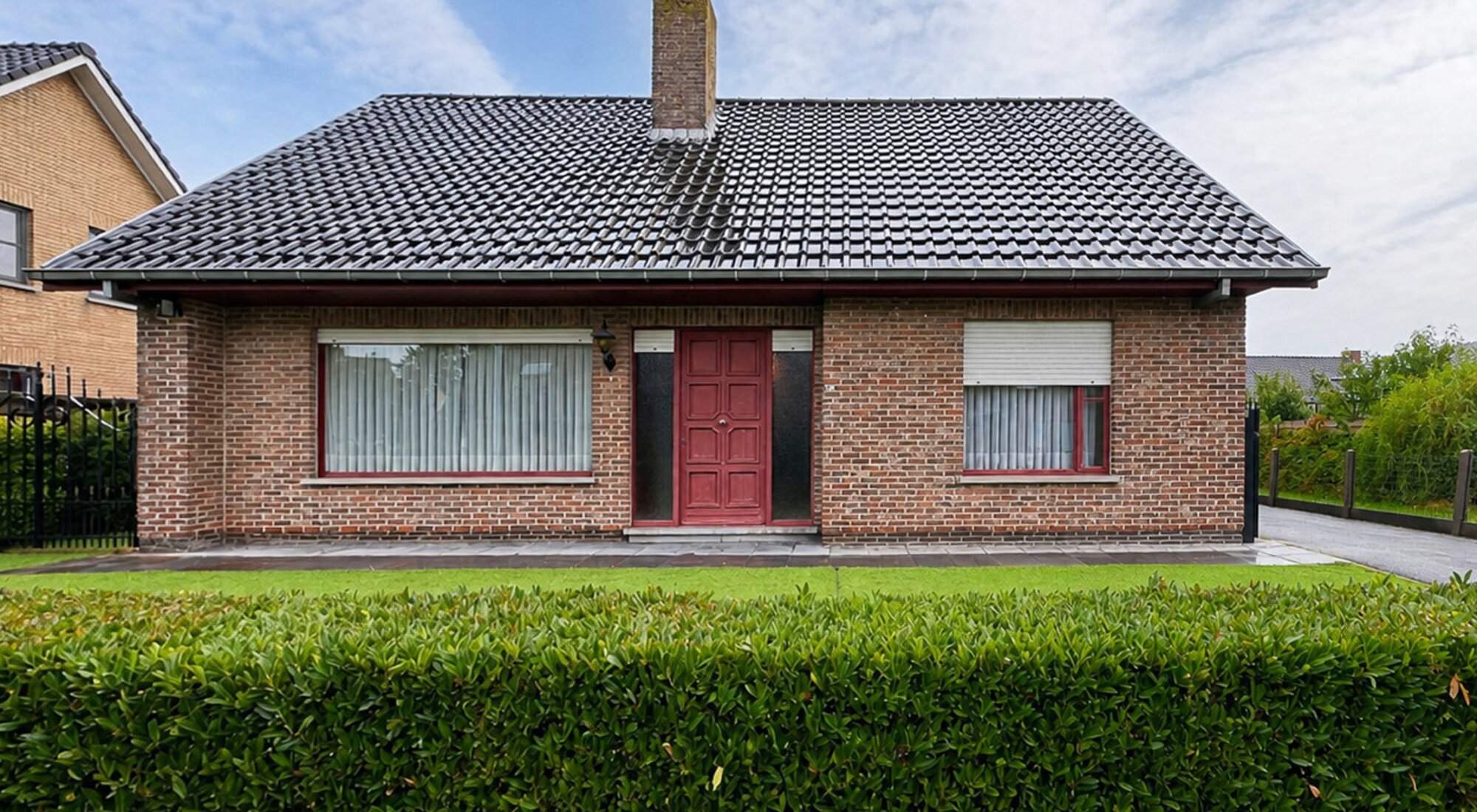 Villa met dubbele garage en atelier op landelijke ligging