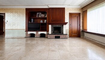 Villa met dubbele garage en atelier op landelijke ligging