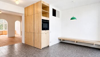 Sfeervol duplexappartement met authentieke charme aan de Ezelpoort