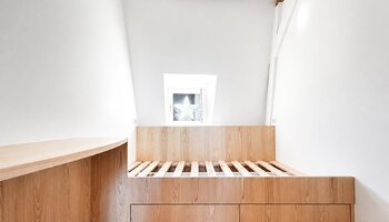 Sfeervol duplexappartement met authentieke charme aan de Ezelpoort