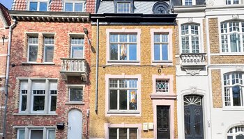 Sfeervol duplexappartement met authentieke charme aan de Ezelpoort