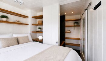 Centraal gelegen appartement met 1-SLK nabij de Zoutelaan, Dumortierlaan en de Lippenslaan