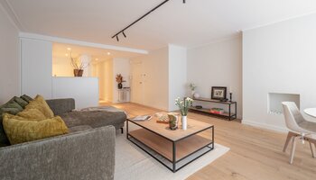 Stijlvol gerenoveerd 2SLK-appartement nabij het centrum