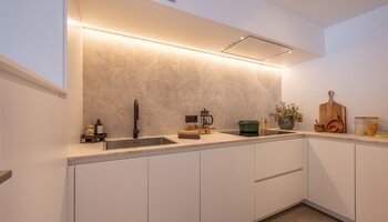 Stijlvol gerenoveerd 2SLK-appartement nabij het centrum