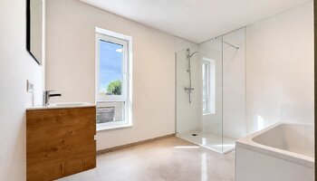 Volledig afgewerkte Halfopen nieuwbouwwoning
