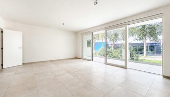 Tweeslaapkamer appartement met terras en zicht op het water