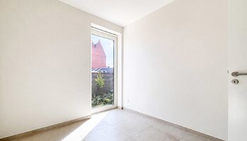 Tweeslaapkamer appartement met terras en zicht op het water