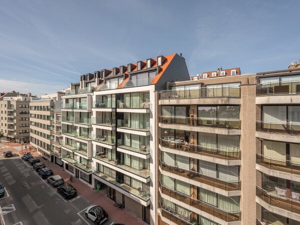 Uniek duplex appartement met privé-lift en ruime terrassen nabij het Rubensplein