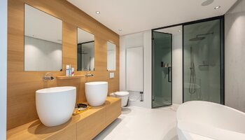 Uniek duplex appartement met privé-lift en ruime terrassen nabij het Rubensplein