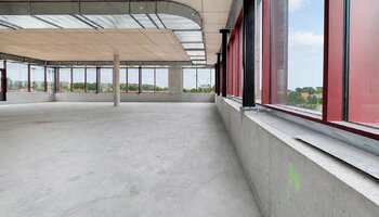 Exclusief hoek kantoor met terras in Bula Brugge