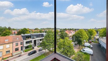 Exclusief hoek kantoor met terras in Bula Brugge