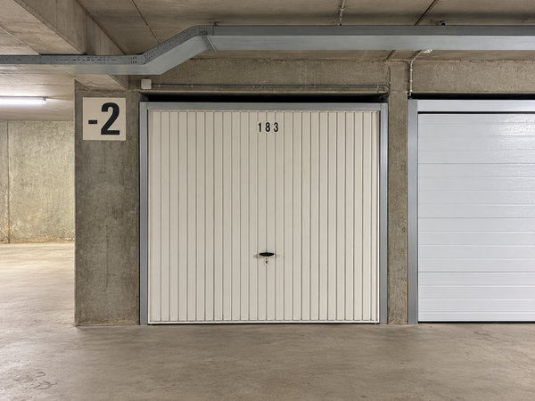 Gemakkelijk toegankelijke garagebox in het centrum van Knokke