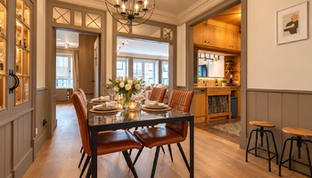 Prachtig gerenoveerd appartement met 2-SLK gelegen op de Lippenslaan