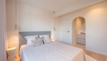 Luxueus gerenoveerd 3SLK-appartement met open zicht