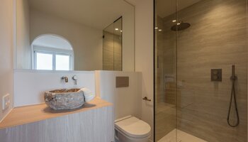 Luxueus gerenoveerd 3SLK-appartement met open zicht
