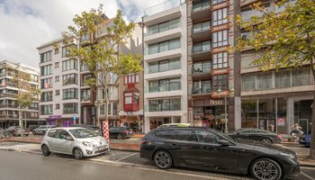 Luxueus gerenoveerd 3SLK-appartement met open zicht