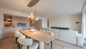 Luxueus gerenoveerd 3SLK-appartement met open zicht