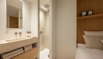 Prachtig gerenoveerd 3SLK-appartement met grote terrassen in de Kustlaan