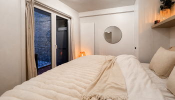 Prachtig en ruim gerenoveerd 2SLK-appartement in de Lippenslaan