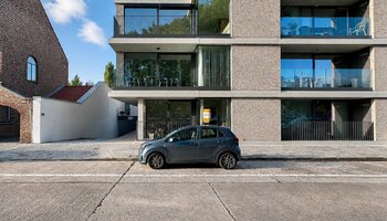 Gelijkvloers appartement met gezellig terras