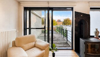 Instapklare woning met ruime garage in het centrum van Oostkamp