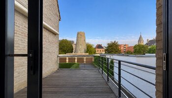 Instapklare woning met ruime garage in het centrum van Oostkamp