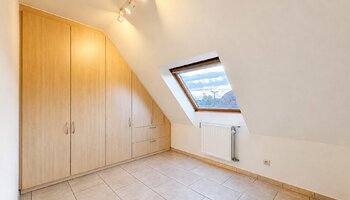 Instapklare woning met ruime garage in het centrum van Oostkamp