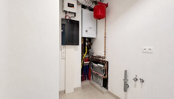 Appartement de 2 chambres à coucher nouvellement construit avec terrasse orientée au sud