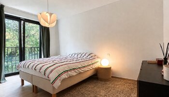 Appartement de 2 chambres à coucher nouvellement construit avec terrasse orientée au sud