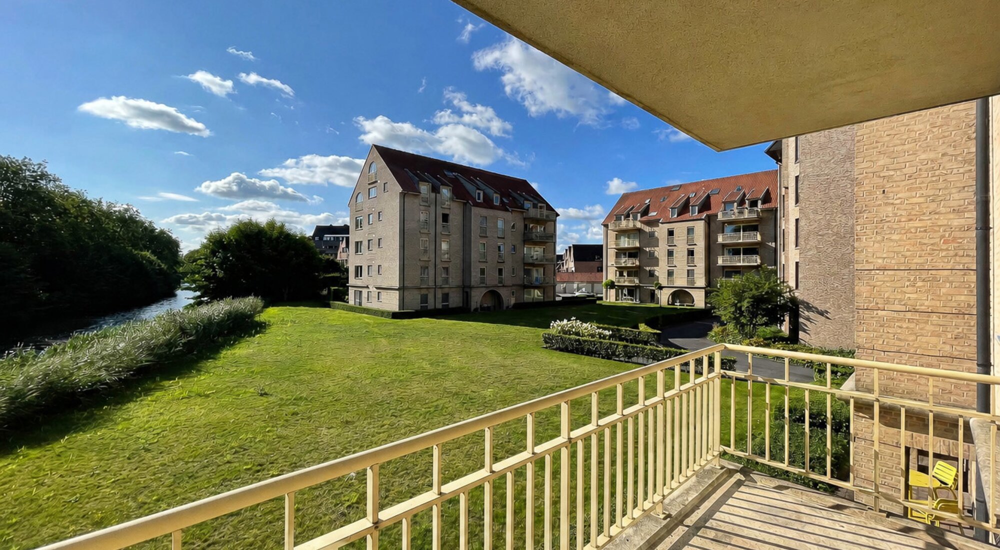 Appartement avec 3 chambres et terrasse ensoleillée avec vue sur le canal | Bruges (Kristus-Koning)