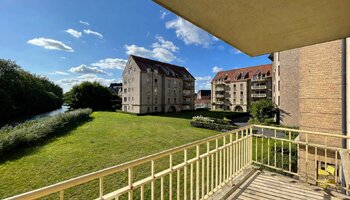 Appartement avec 3 chambres et terrasse ensoleillée avec vue sur le canal | Bruges (Kristus-Koning)