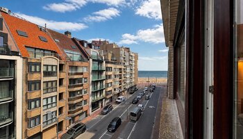 Gezellige studio met zijdelings zeezicht, vlakbij de zee en de Lippenslaan